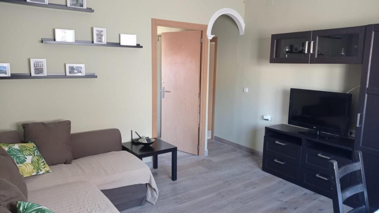 Apartamento, Dos Dormitorios, Tipo Atico Cerca Del Centro Χέρεζ Εξωτερικό φωτογραφία